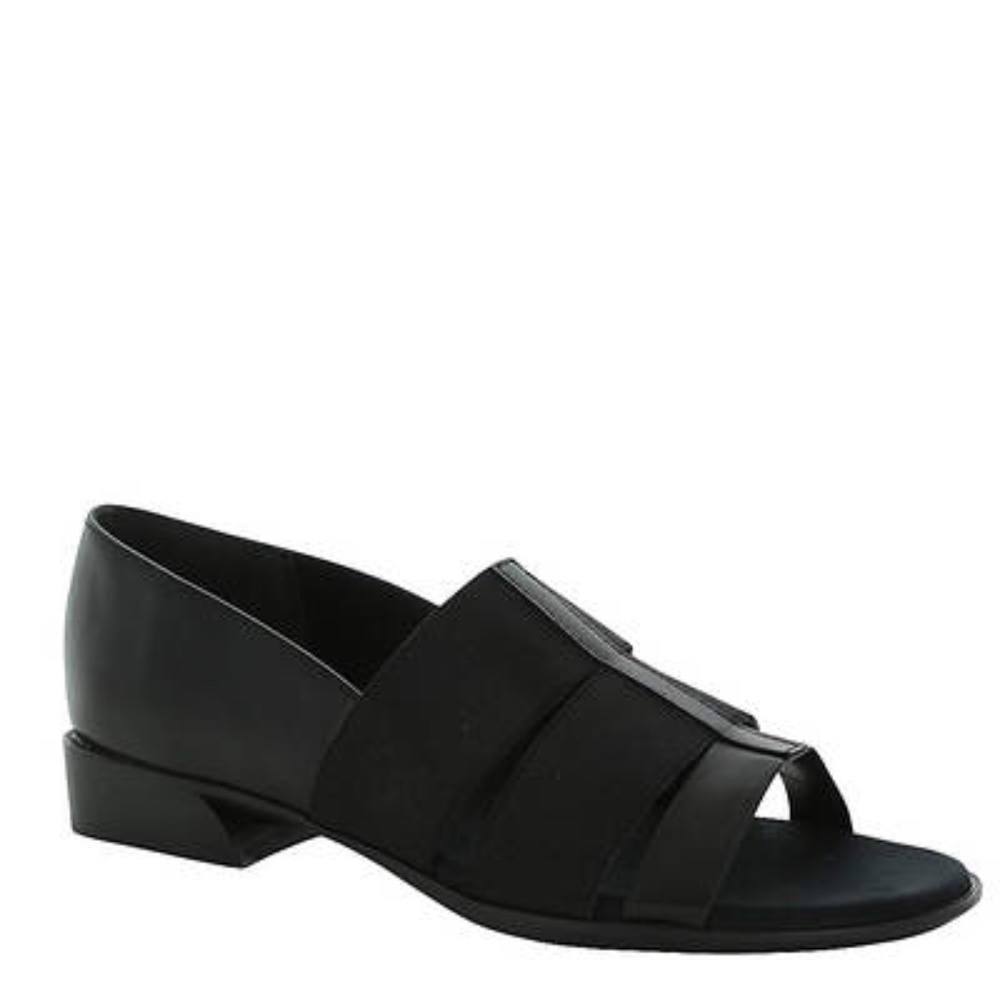 Munro – Naomi Slip-On Sandal, Black